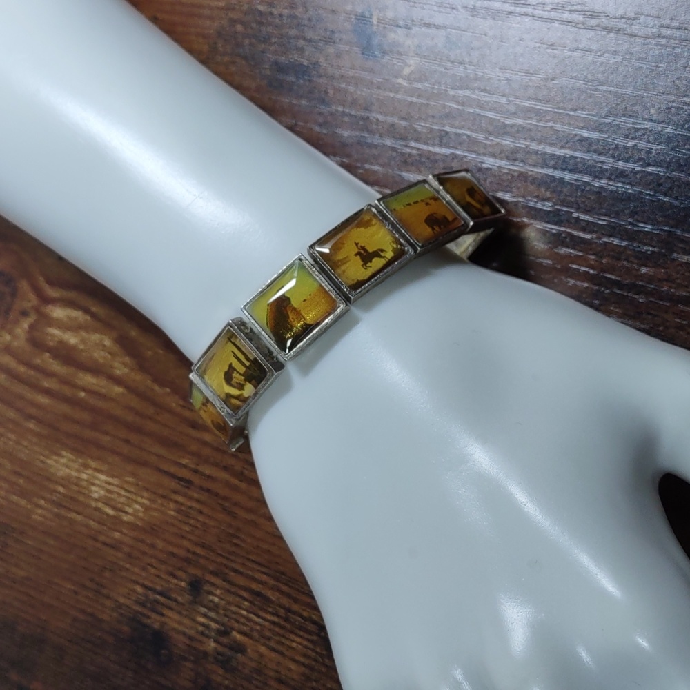 Vintage-look Western Tiles Stretch Bracelet